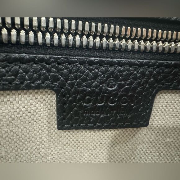 Brand New - Gucci Jumbo GG Briefcase - Black
1️⃣7️⃣0️⃣0️⃣ - Picture 4 of 7